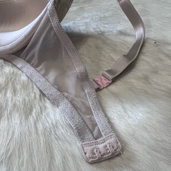 Victoria’s Secret Nude Lace Push Up Bra - Picture 11 of 11
